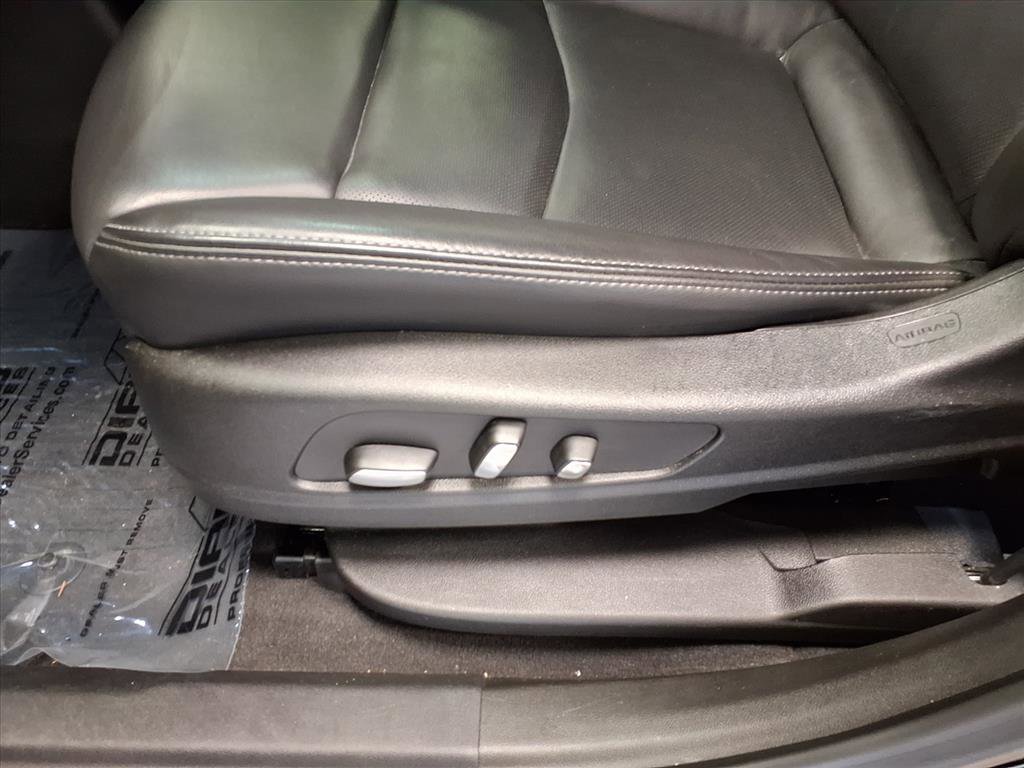 Certified 2024 Cadillac XT6 Sport w/ Technology Package image 21