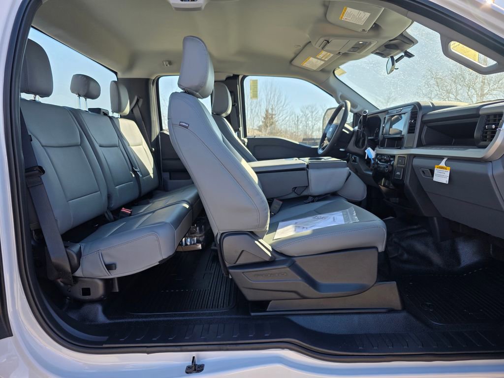 New 2026 Ford F350 XL w/ XL Chrome Package image 39