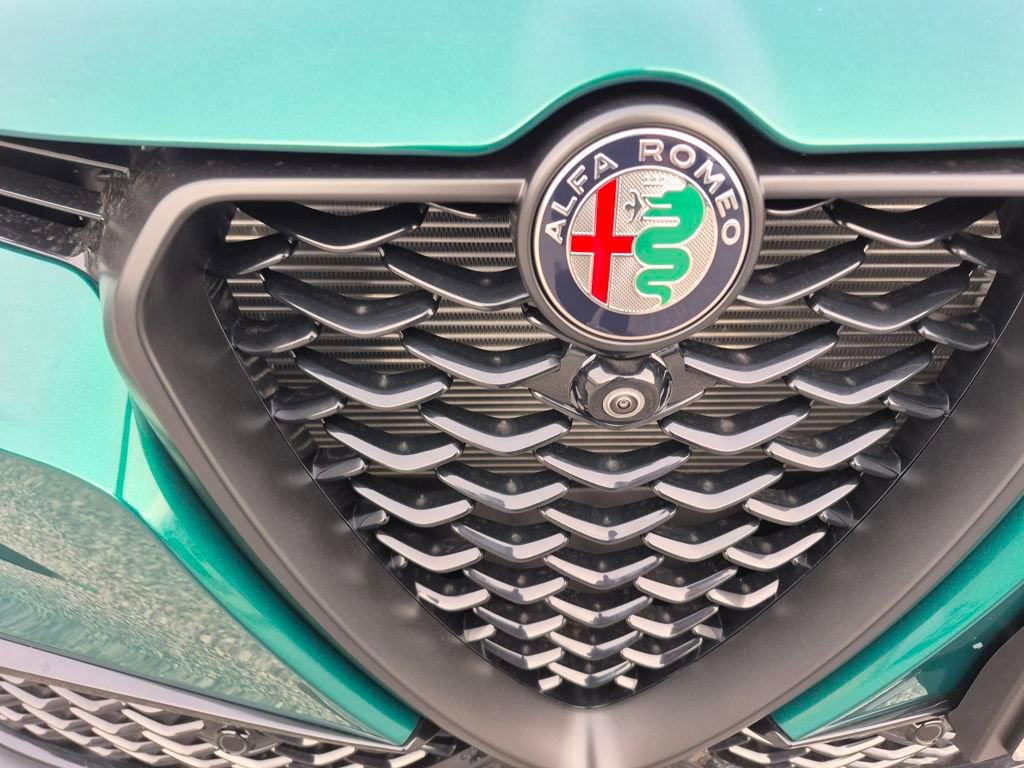 New 2025 Alfa Romeo Tonale w/ Premium Package AWD/4WD image 9