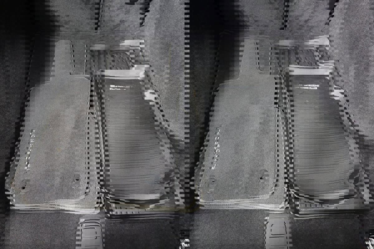 Used 2020 Porsche Panamera GTS image 43