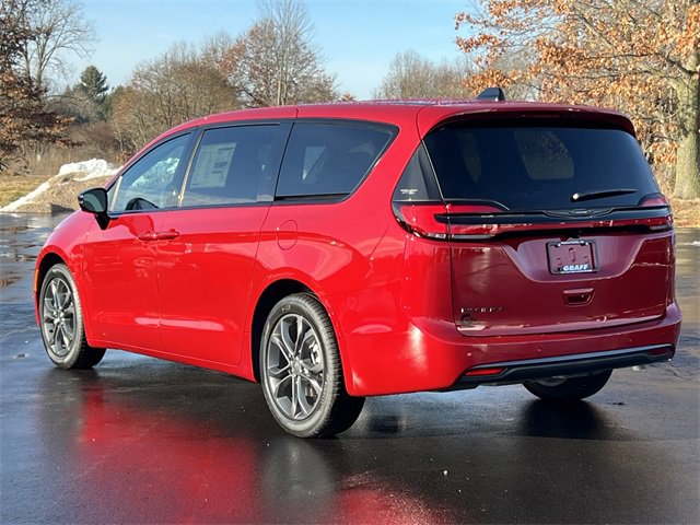 New 2026 Chrysler Pacifica Select image 9