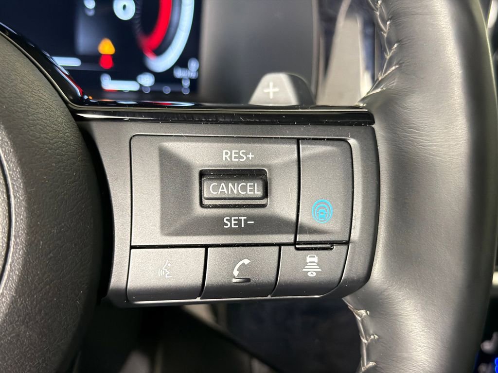 Used 2024 Nissan Pathfinder Platinum w/ Cargo Package FWD image 28