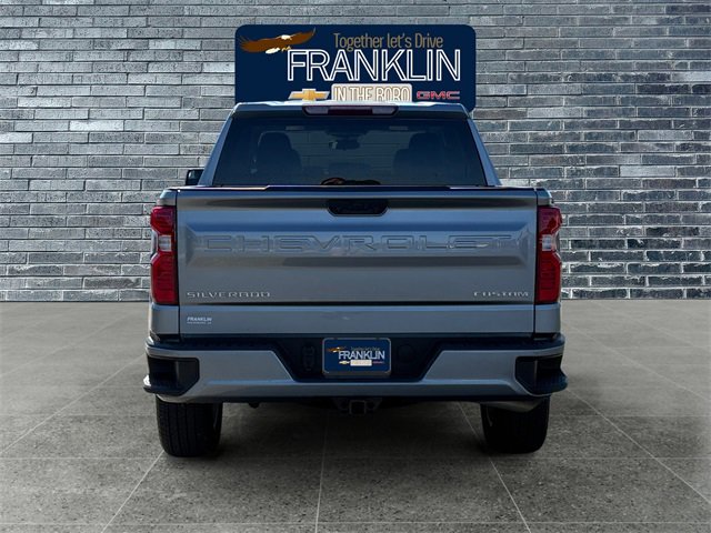 Used 2025 Chevrolet Silverado 1500 Custom image 4