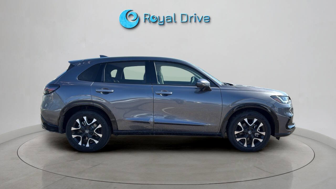 Used 2026 Honda HR-V EX-L image 6