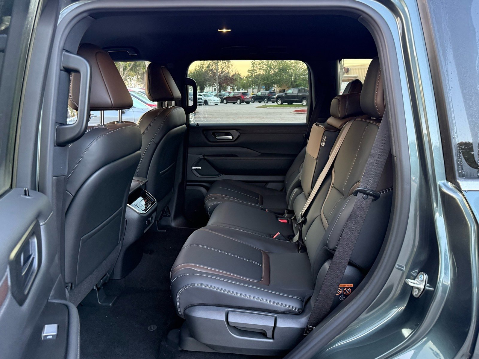 New 2026 Nissan Armada SL image 12