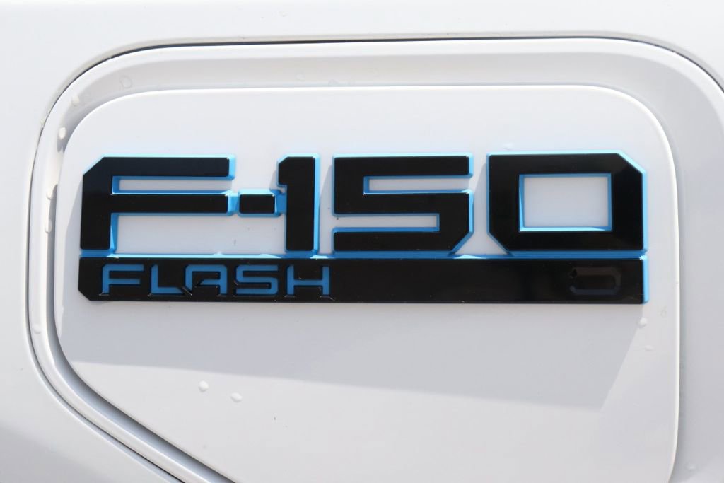 New 2025 Ford F150 Lightning Flash image 25