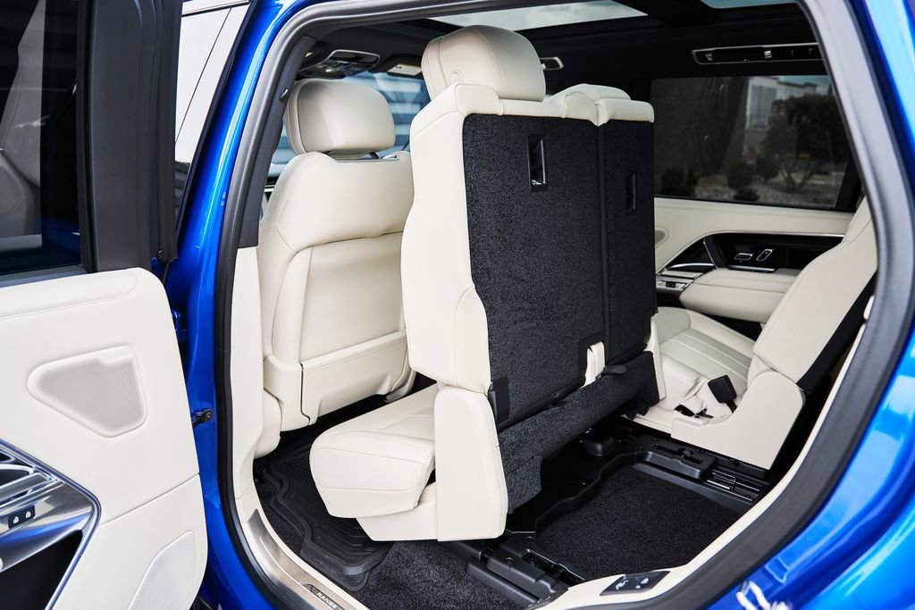 Used 2025 Land Rover Range Rover Long Wheelbase SE image 46