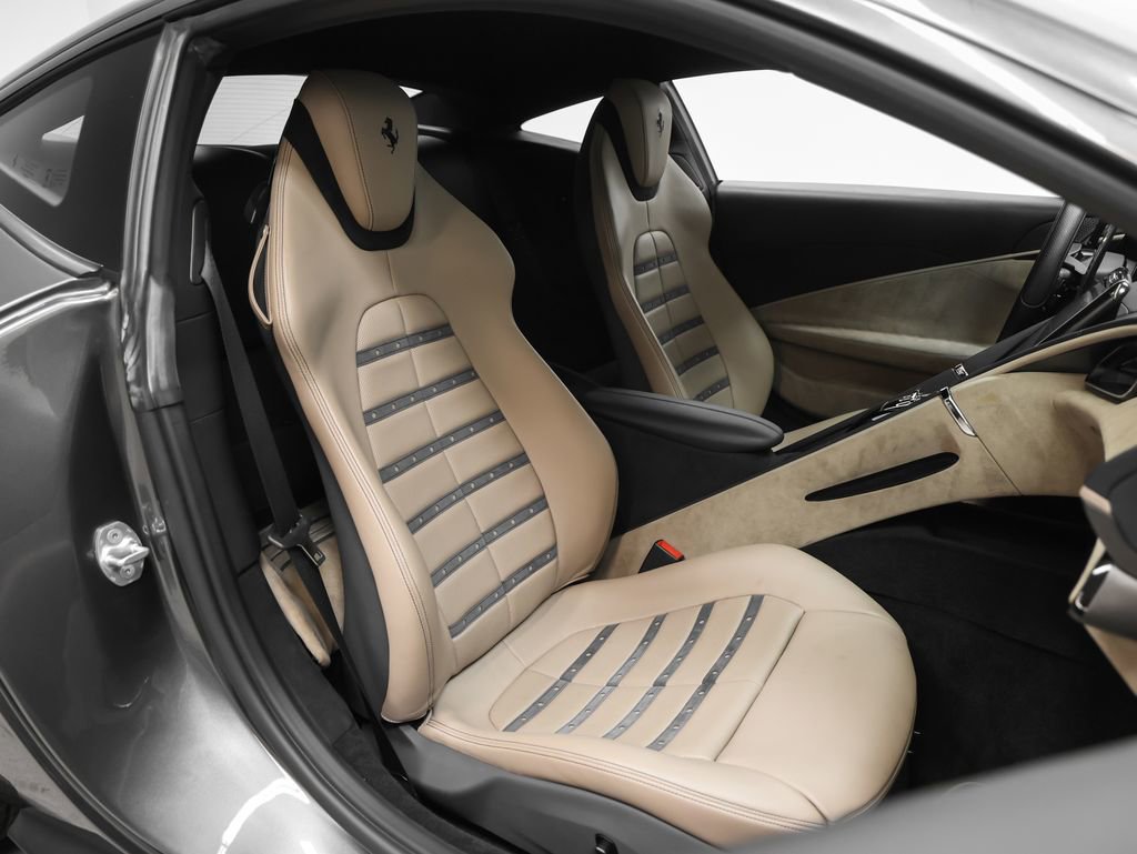 Used 2022 Ferrari Roma image 26