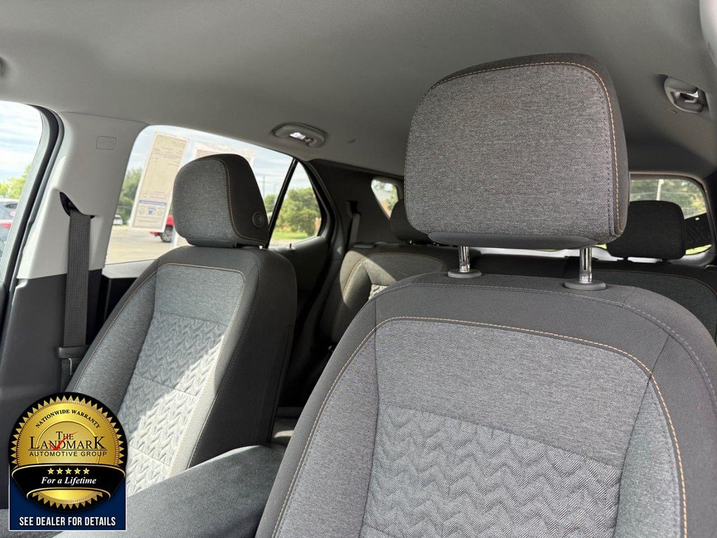 Used 2024 Chevrolet Equinox LT FWD image 9
