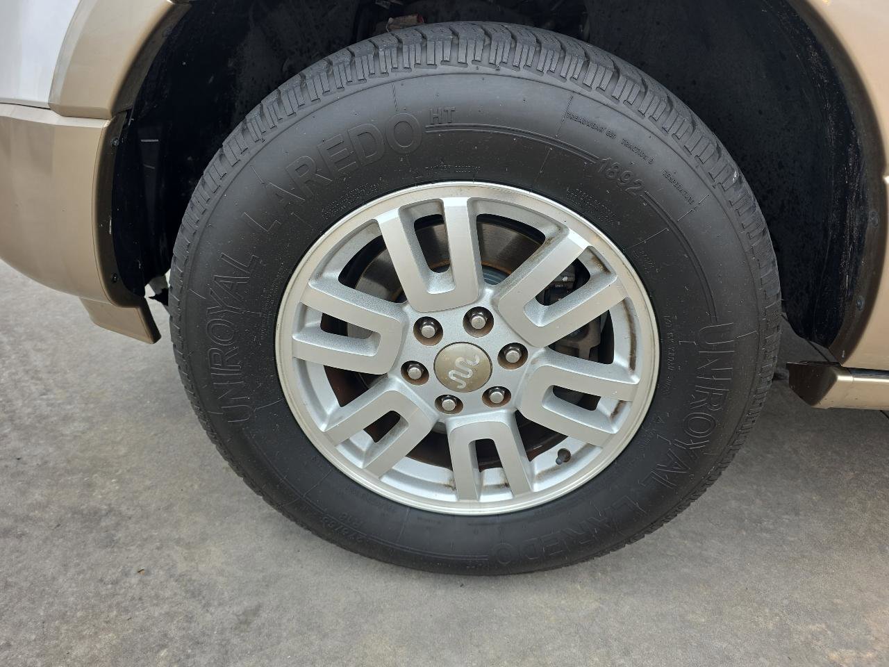 Used 2014 Ford Expedition King Ranch RWD image 28