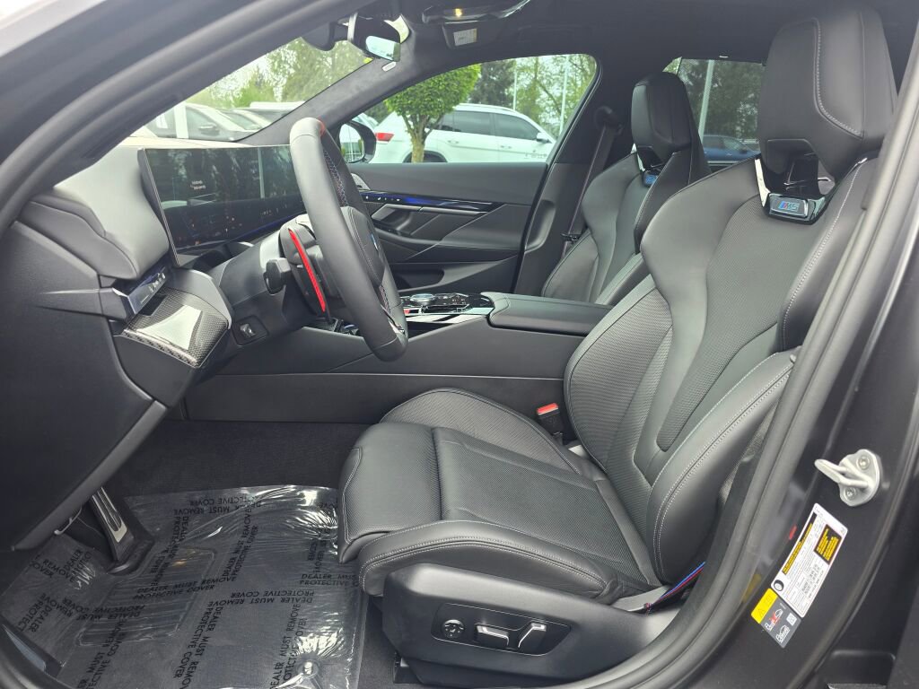 Used 2026 BMW M5 image 12