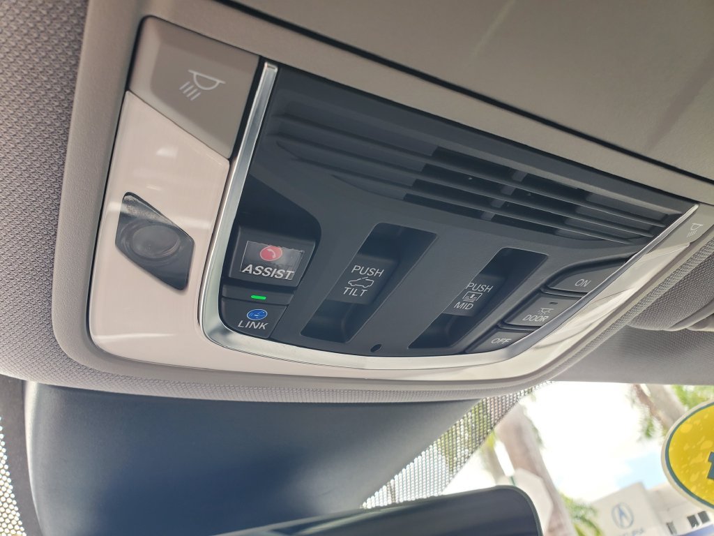 Certified 2024 Acura MDX w/ Technology Package FWD image 36
