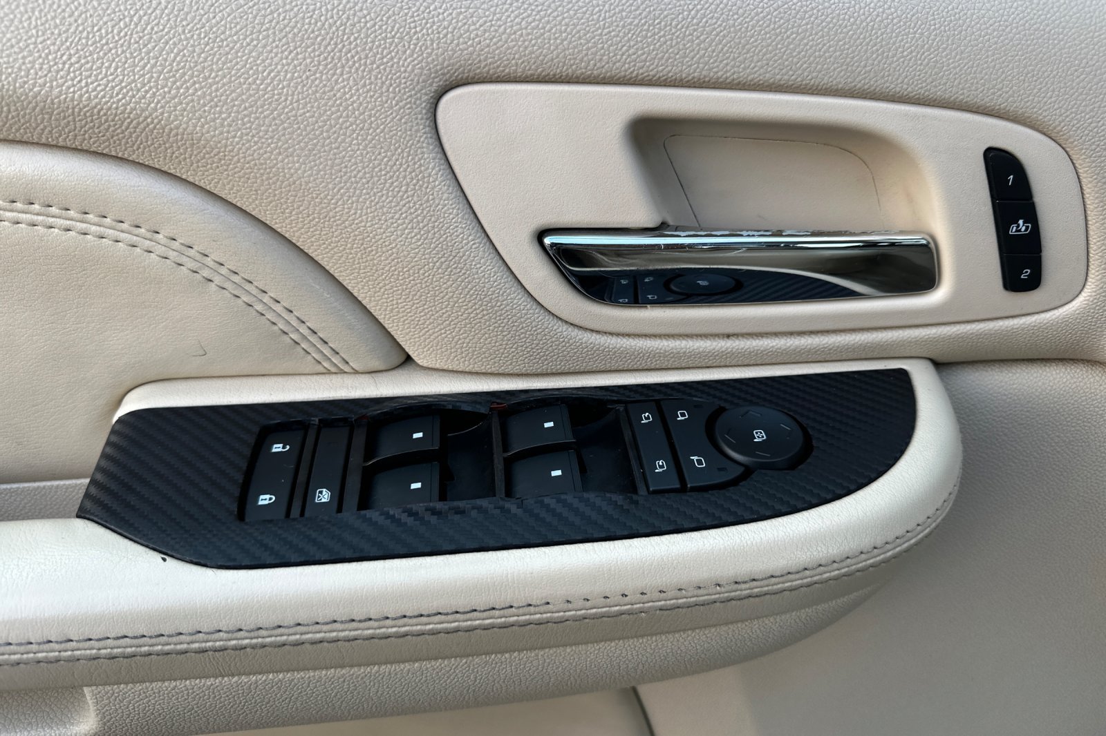 Used 2007 Cadillac Escalade AWD w/ Information Package image 11
