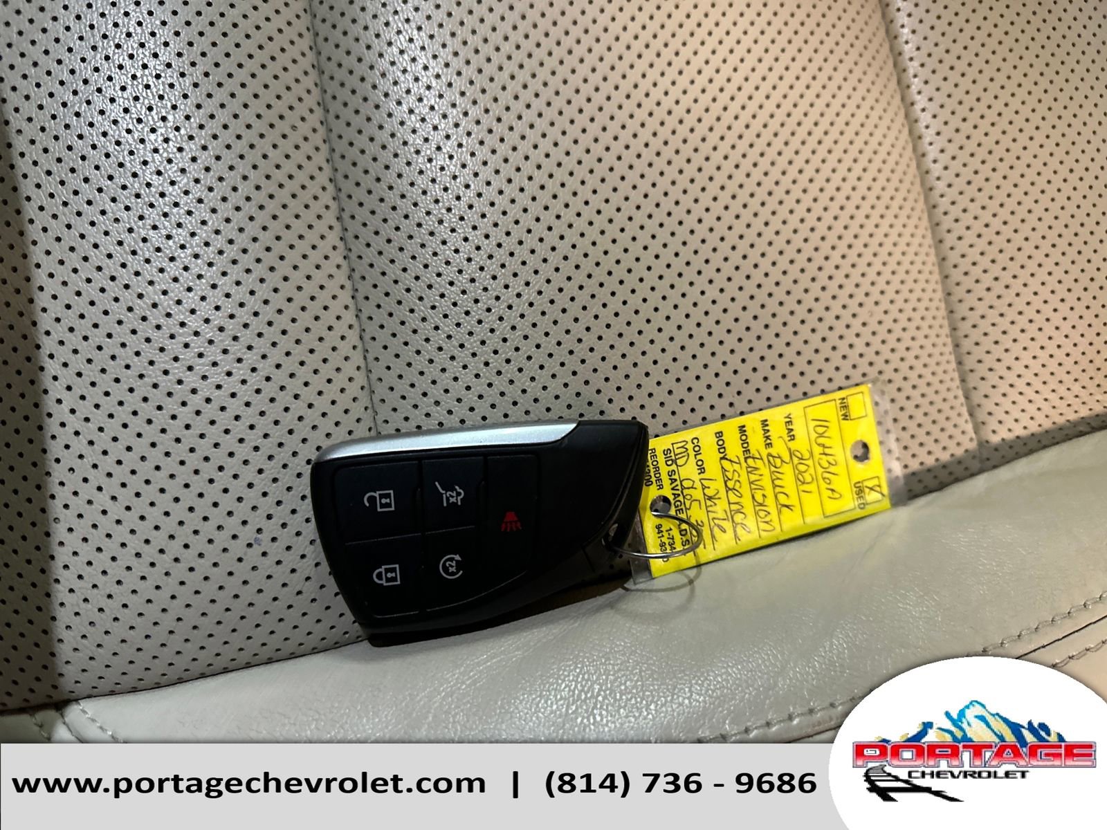 Used 2021 Buick Envision Essence image 30