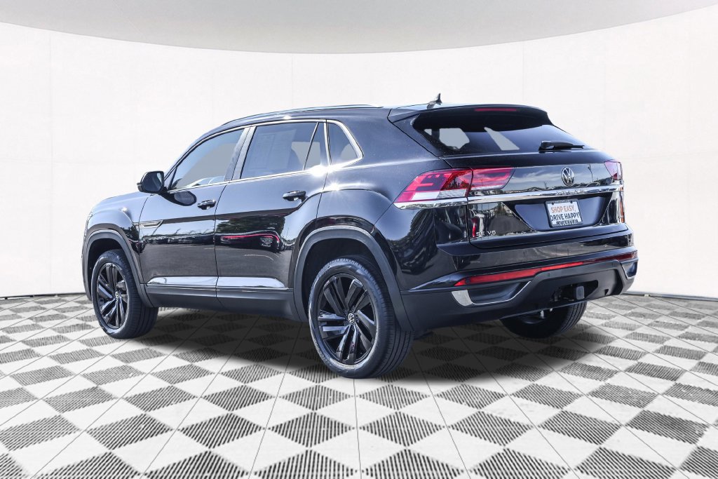 Certified 2023 Volkswagen Atlas Cross Sport SE w/ Panoramic Sunroof Package AWD/4WD image 15