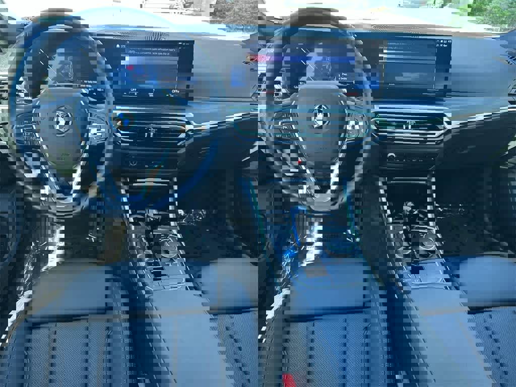 Used 2023 BMW i4 eDrive35 image 20