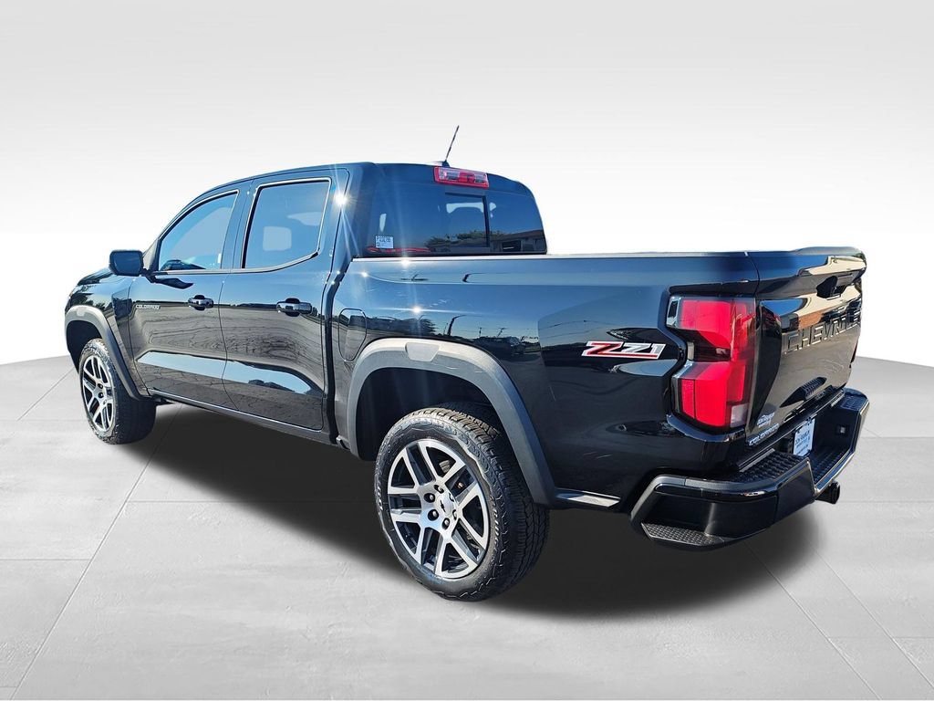 Used 2023 Chevrolet Colorado Z71 w/ Z71 Convenience Package 2 AWD/4WD video 3