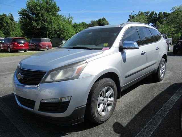 Used 2014 Chevrolet Traverse LS FWD image 2