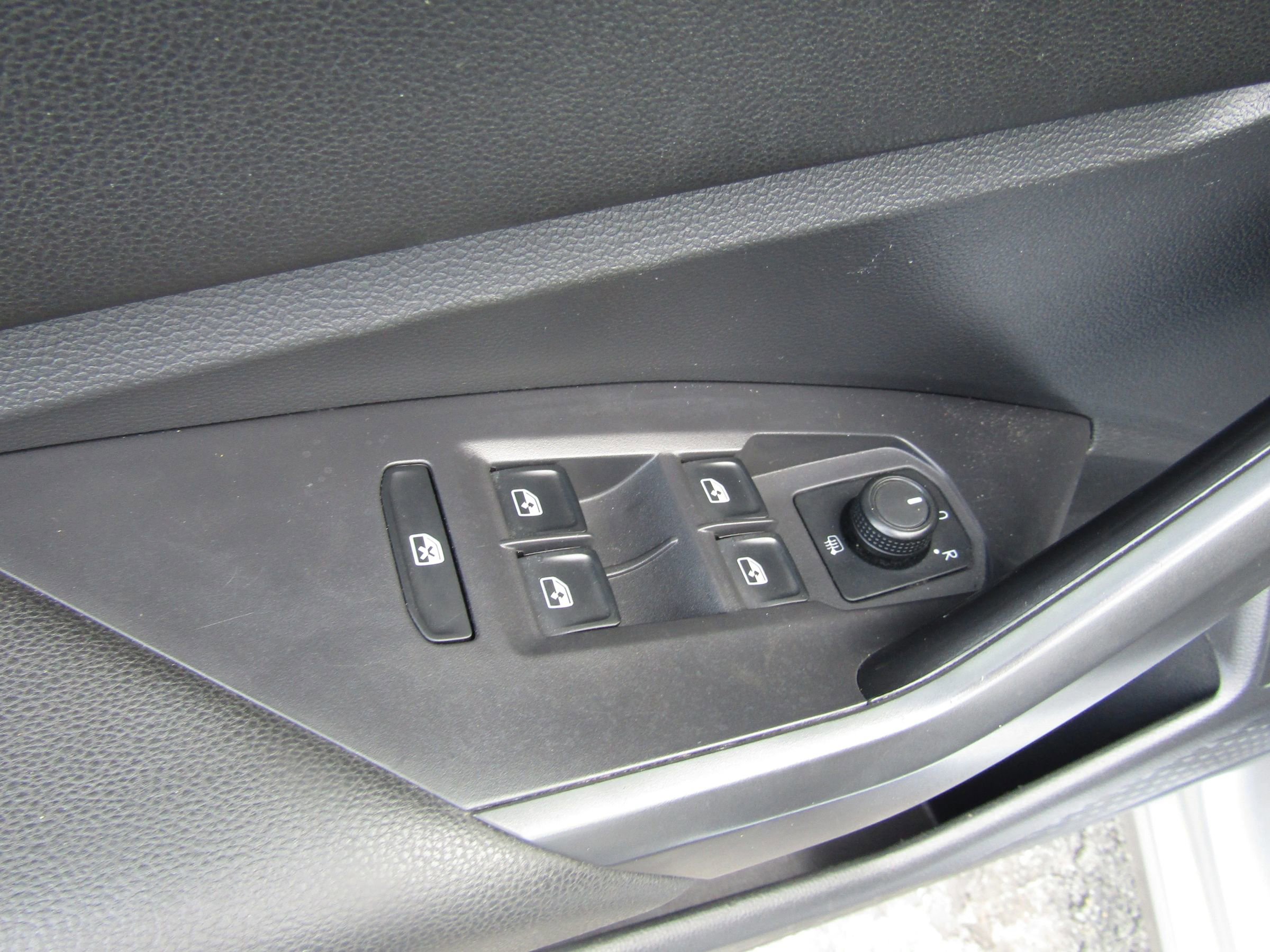 Used 2019 Volkswagen Jetta S w/ Driver Assistance Package FWD image 15