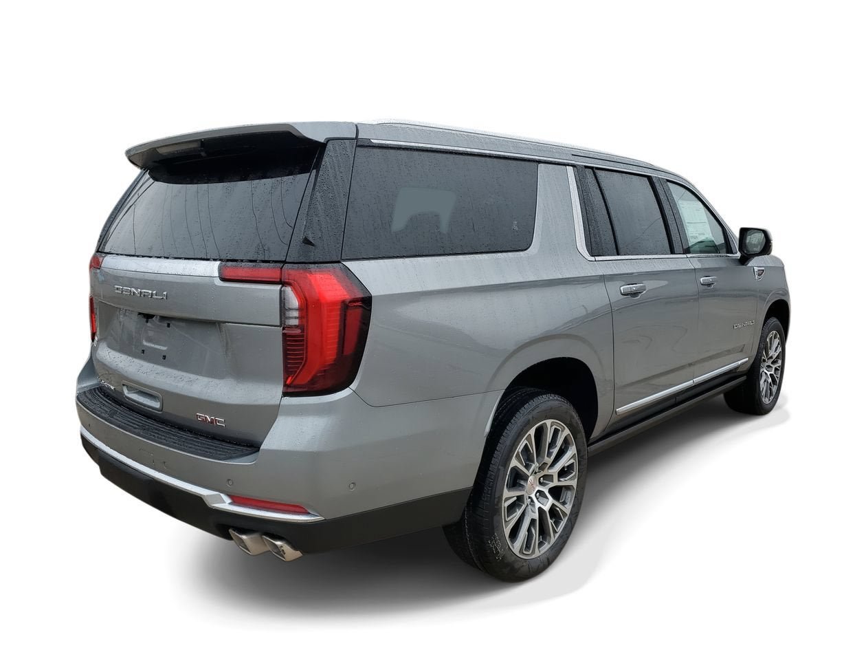 New 2026 GMC Yukon XL Denali w/ Sun & Power Step Package AWD/4WD image 5