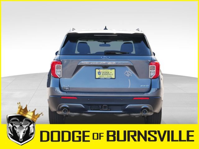 Used 2024 Ford Explorer XLT w/ Equipment Group 202A AWD/4WD image 8