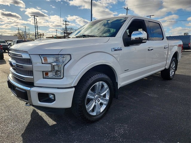 Used 2016 Ford F150 Platinum w/ Equipment Group 701A Luxury image 3