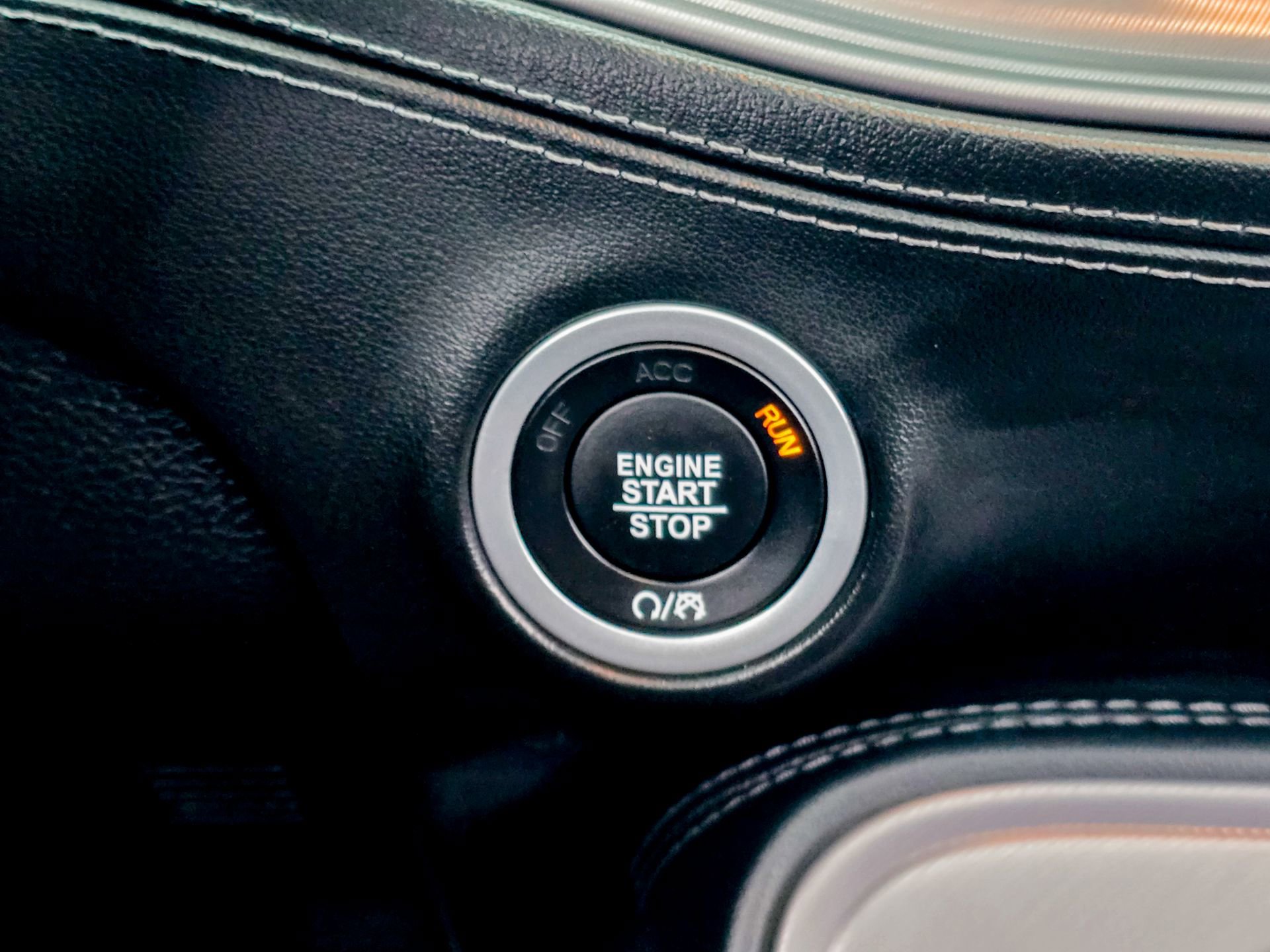 Used 2023 Dodge Challenger R/T w/ Plus Package image 46