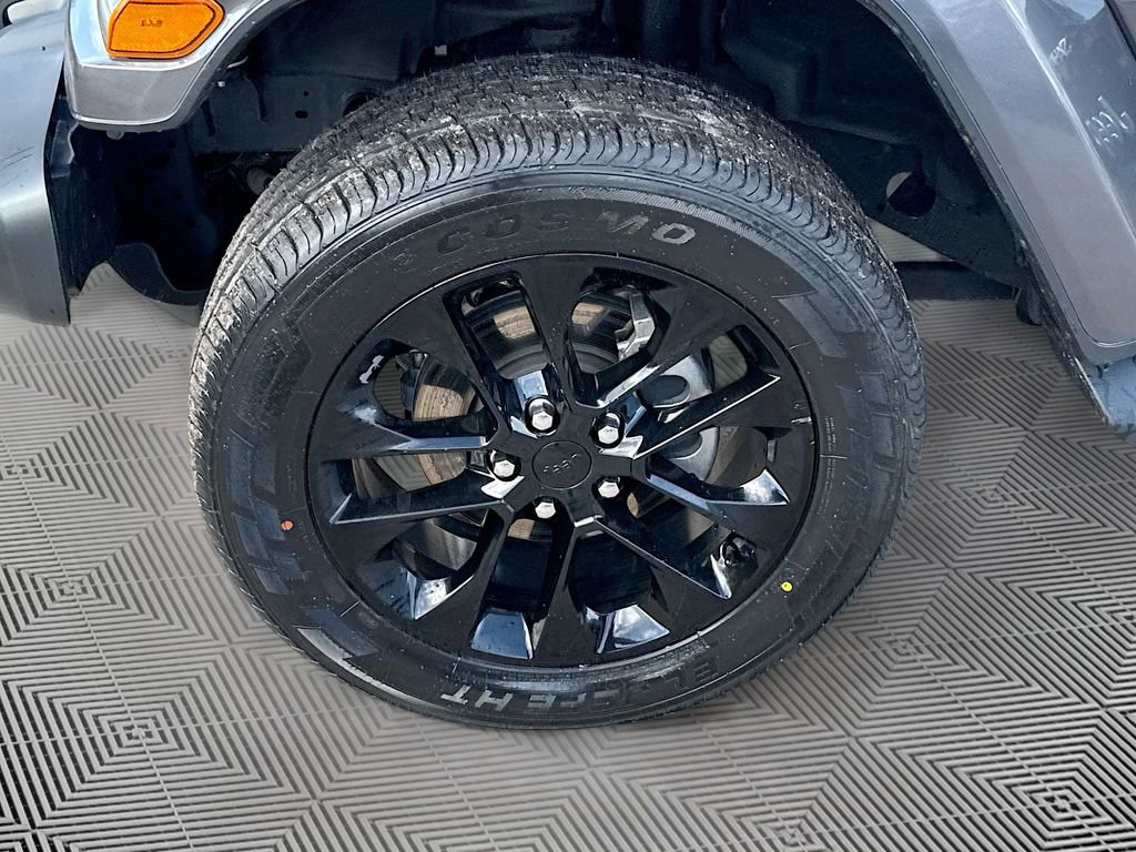 Used 2021 Jeep Wrangler Unlimited Sahara w/ Cold Weather Group image 35