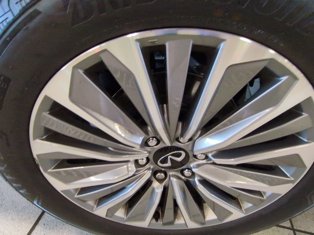 Used 2025 INFINITI QX80 Luxe w/ Cargo Package image 31