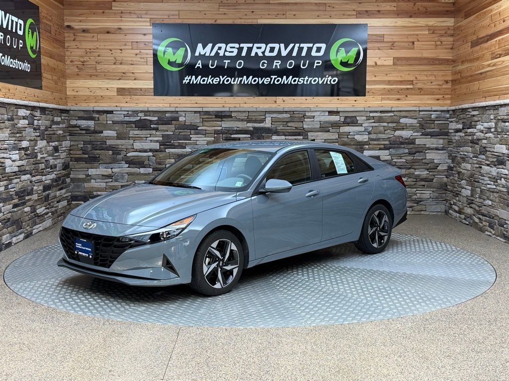 Certified 2023 Hyundai Elantra SEL w/ Convenience Package image 4