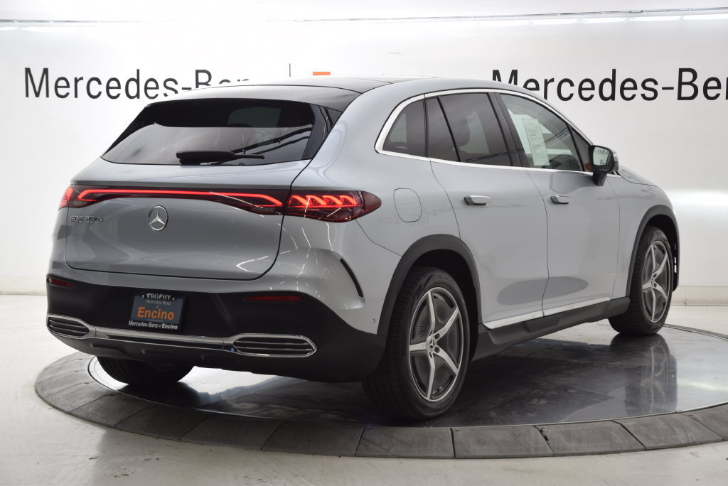 Used 2023 Mercedes-Benz EQE 350+ SUV image 6