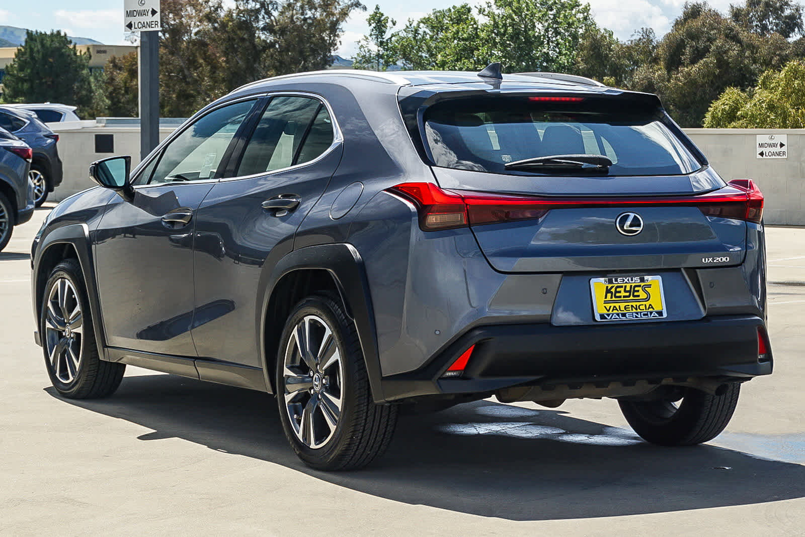 Used 2022 Lexus UX 200 w/ Accessory Package (Z1) image 3