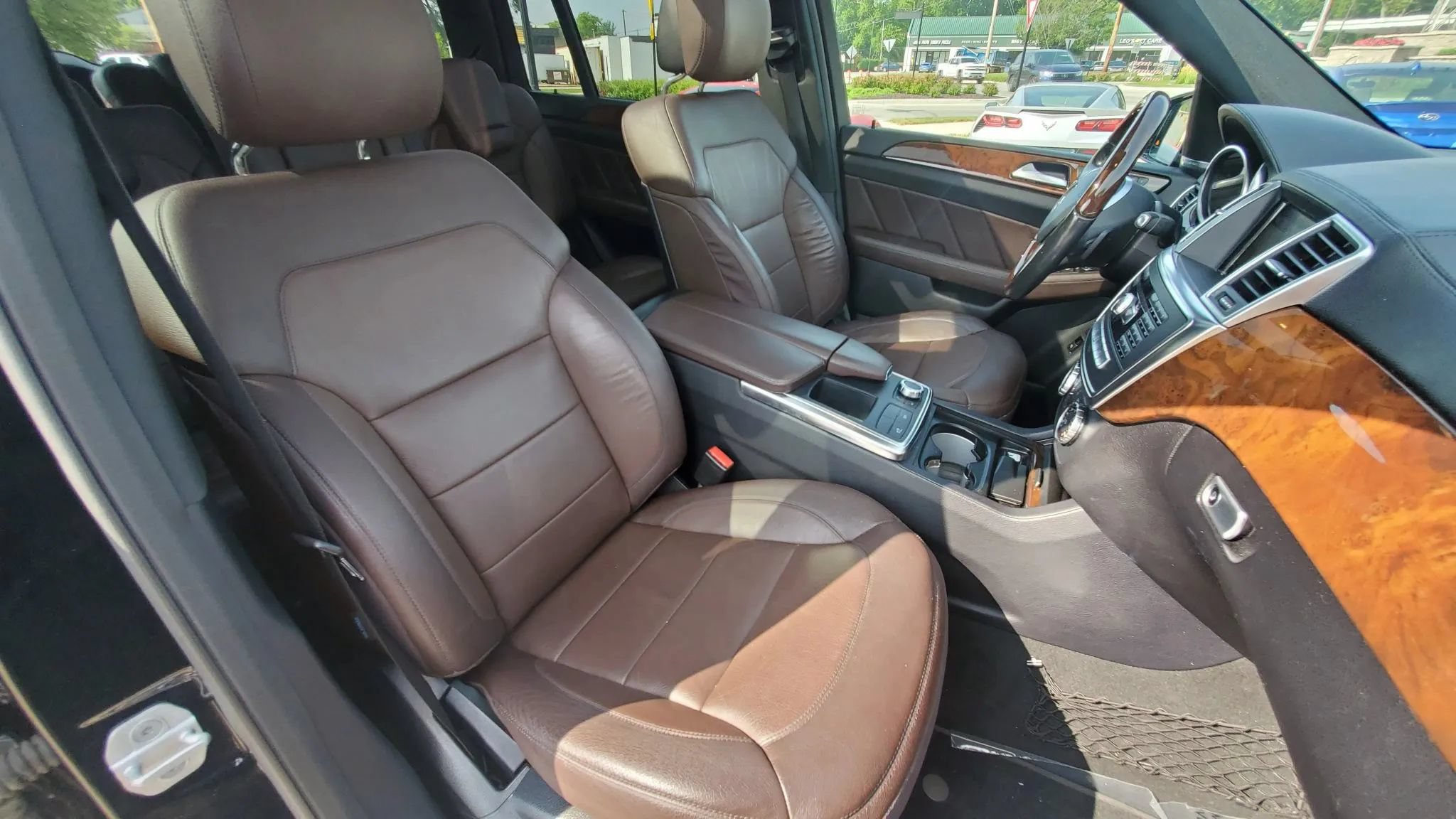 Used 2015 Mercedes-Benz GL 450 4MATIC image 46