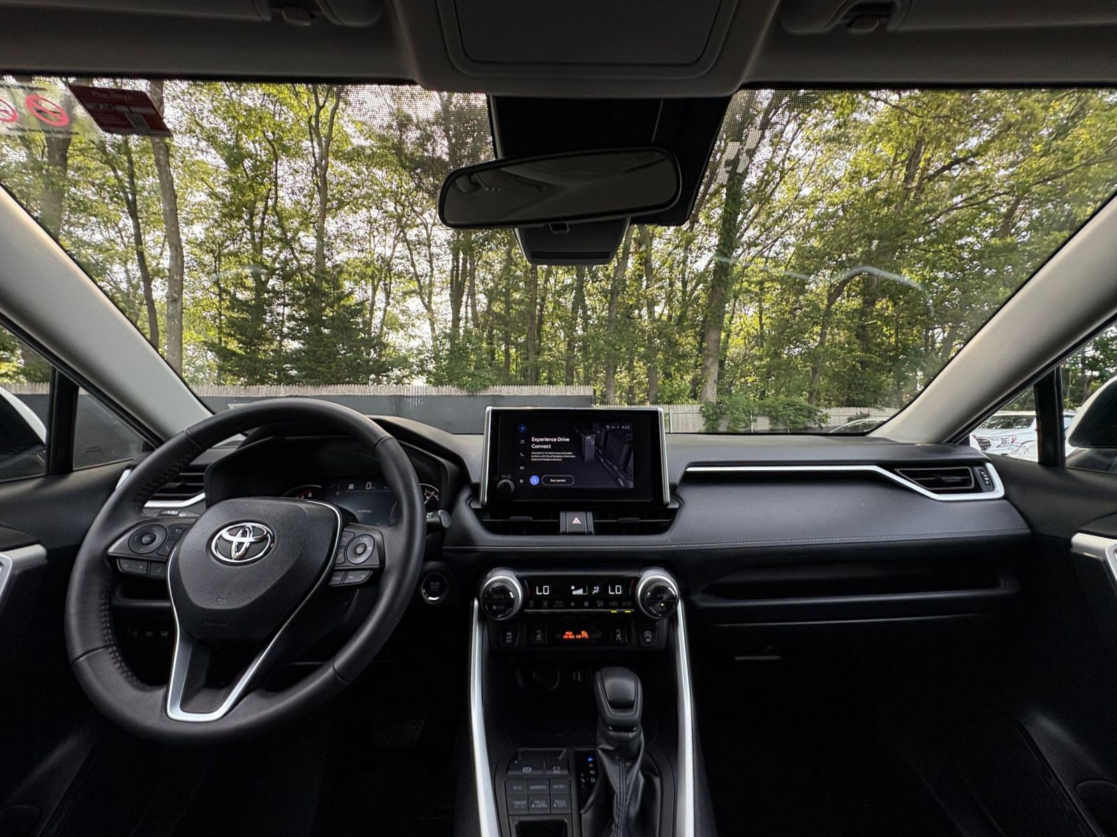 Used 2024 Toyota RAV4 XLE image 33