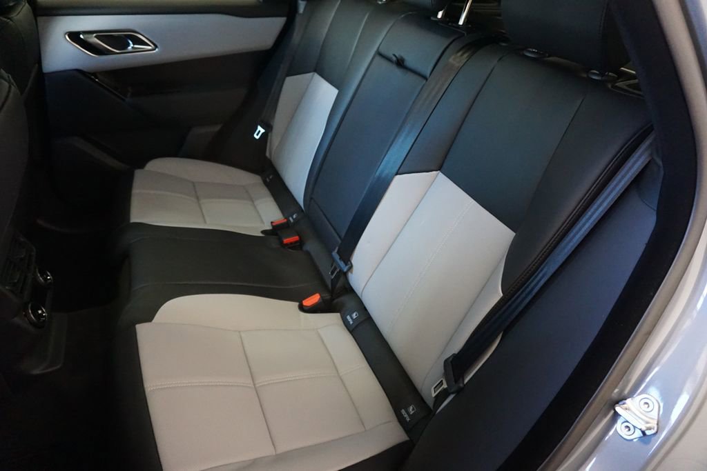 New 2026 Land Rover Range Rover Velar Dynamic SE image 30