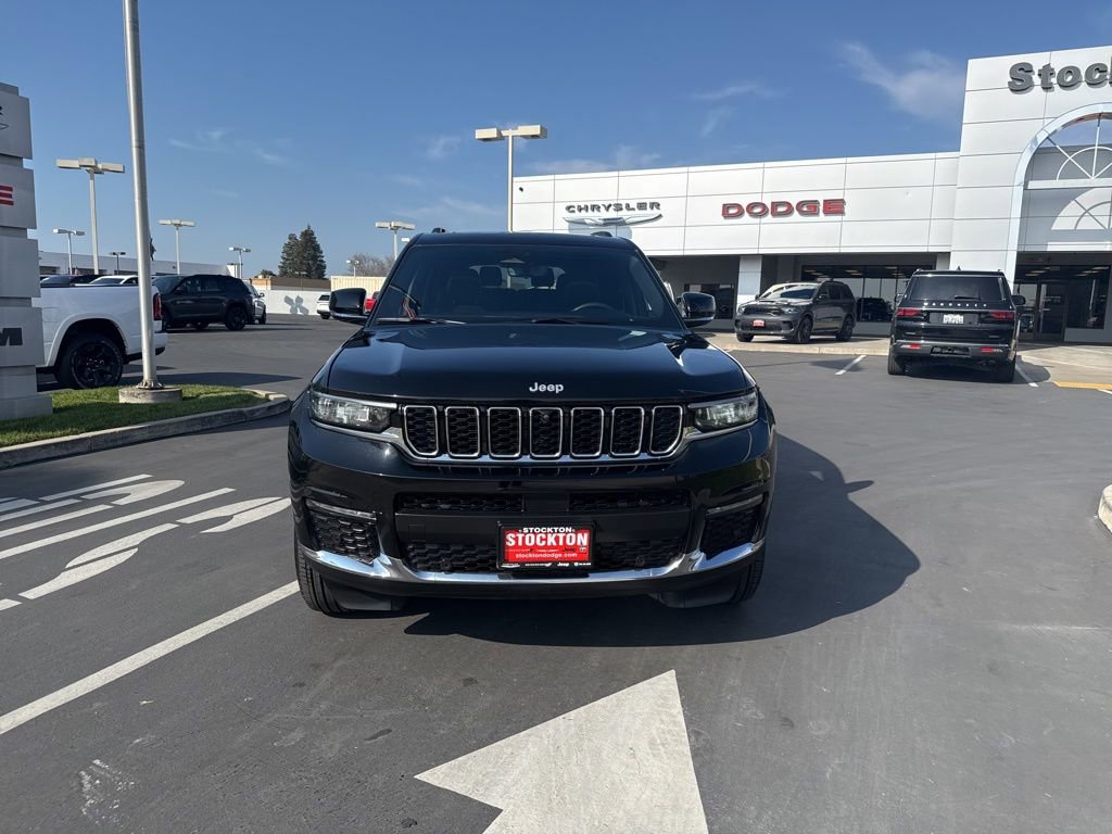 Used 2024 Jeep Grand Cherokee L Limited w/ Luxury Tech Group II image 11