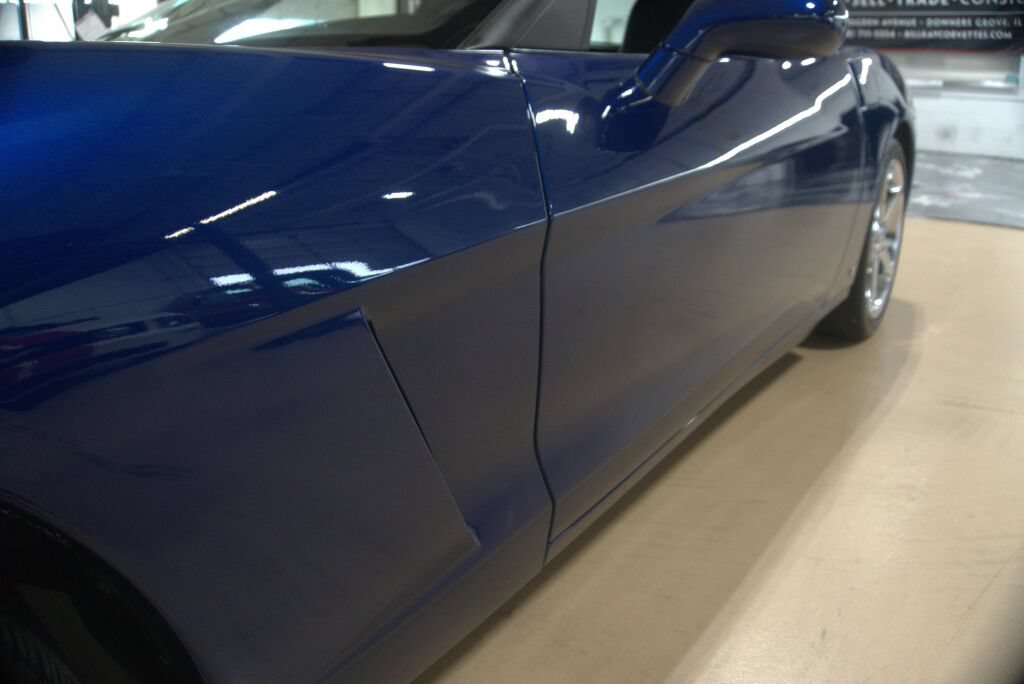 Used 2007 Chevrolet Corvette Coupe w/ Preferred Equipment Group RWD image 14