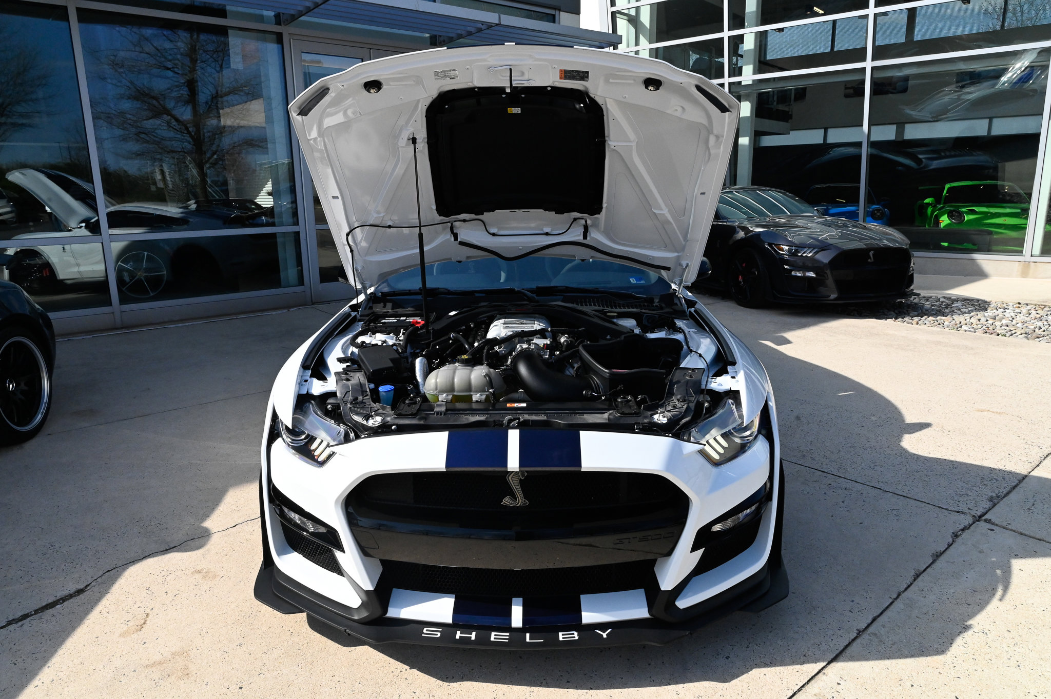 Used 2022 Ford Mustang Shelby GT500 w/ Carbon Fiber Track Pack RWD image 42