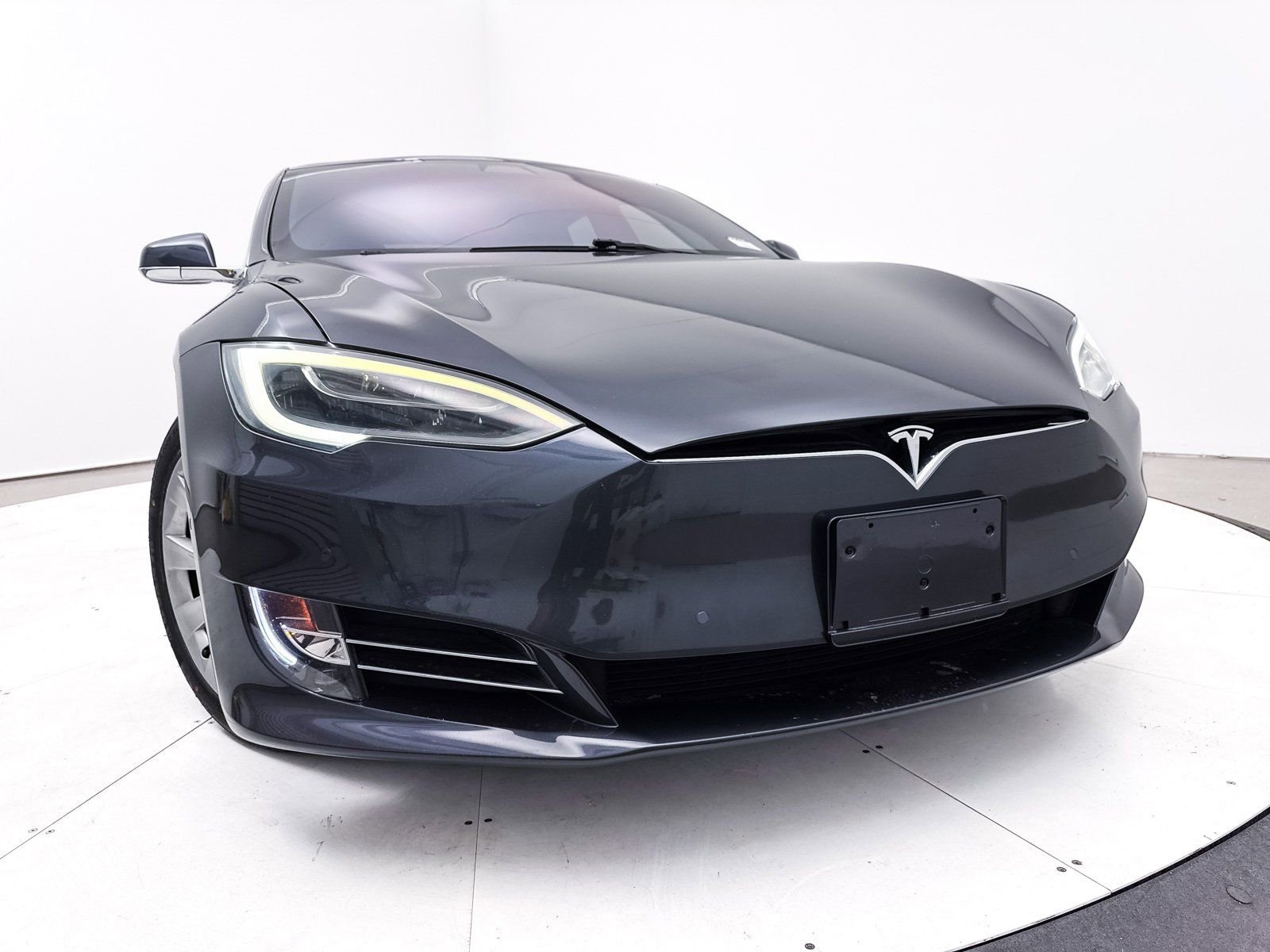 Used 2019 Tesla Model S 100D image 6