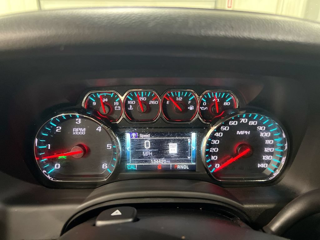 Used 2018 Chevrolet Suburban LT AWD/4WD image 12