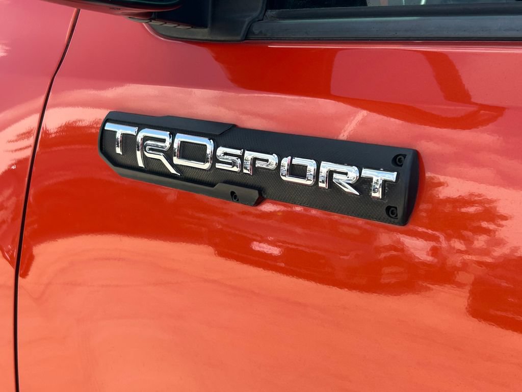 Used 2016 Toyota Tacoma TRD Sport w/ Towing Package AWD/4WD image 17