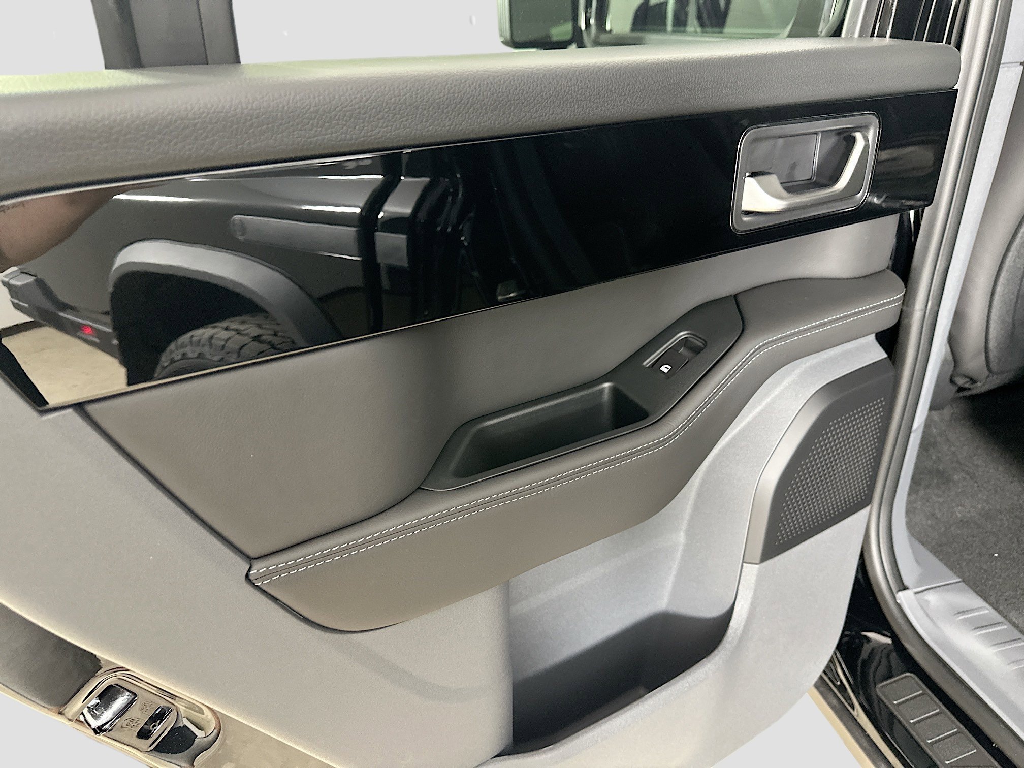 New 2026 INEOS Grenadier Quartermaster AWD/4WD image 36