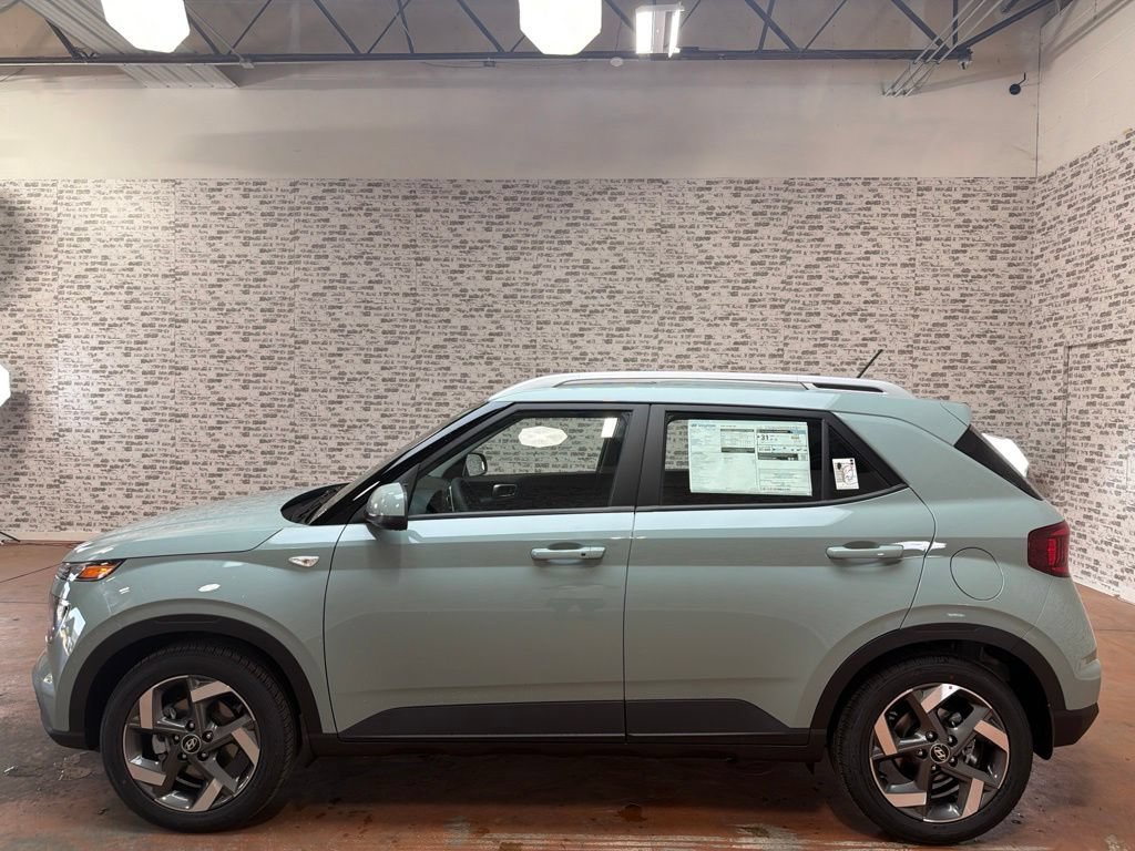 New 2026 Hyundai Venue SEL FWD image 4