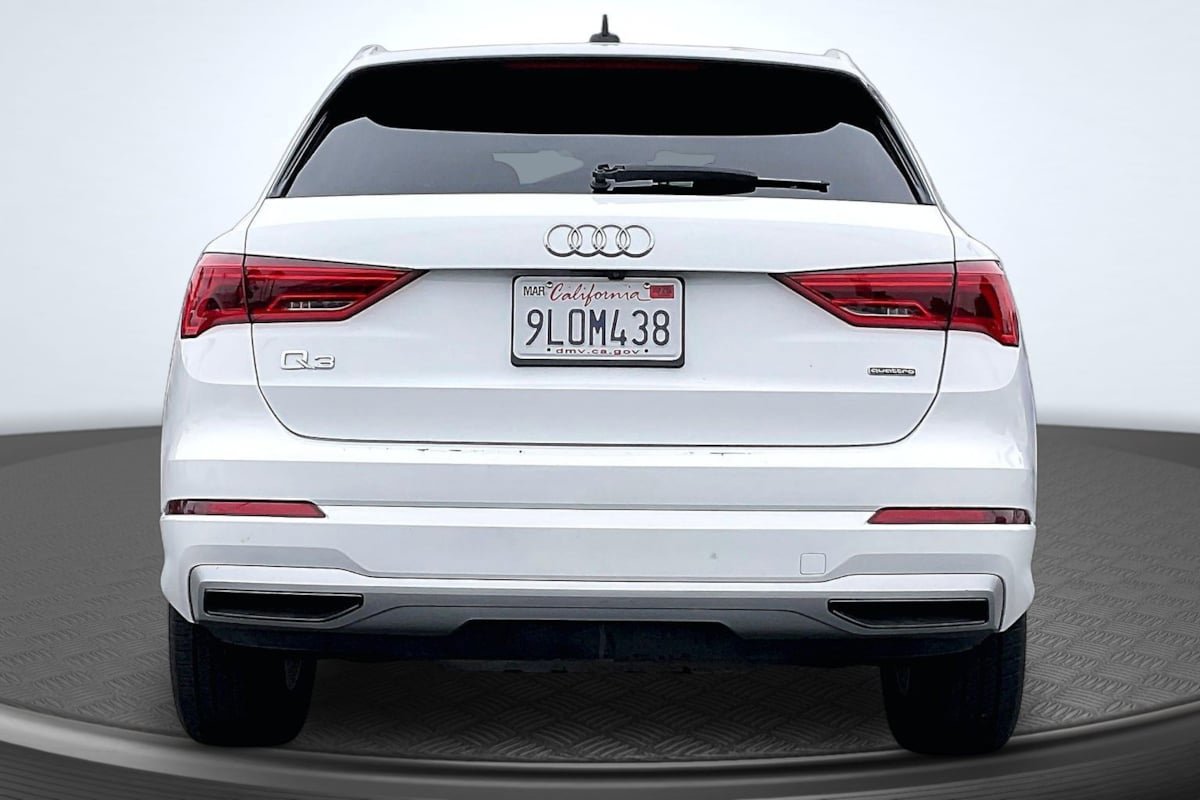 Used 2021 Audi Q3 2.0T Premium AWD/4WD image 4