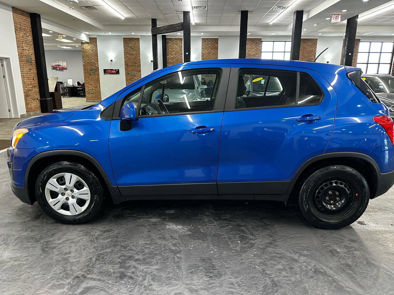Used 2015 Chevrolet Trax LS FWD image 8