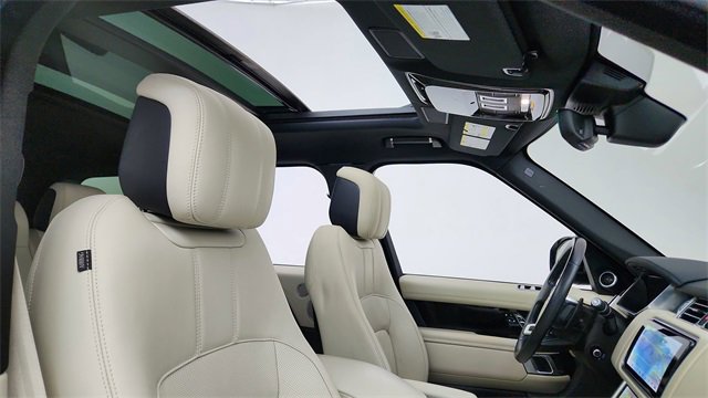 Used 2022 Land Rover Range Rover Westminster Edition image 21