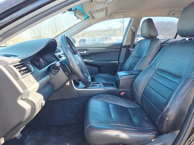 Used 2015 Toyota Camry SE image 14