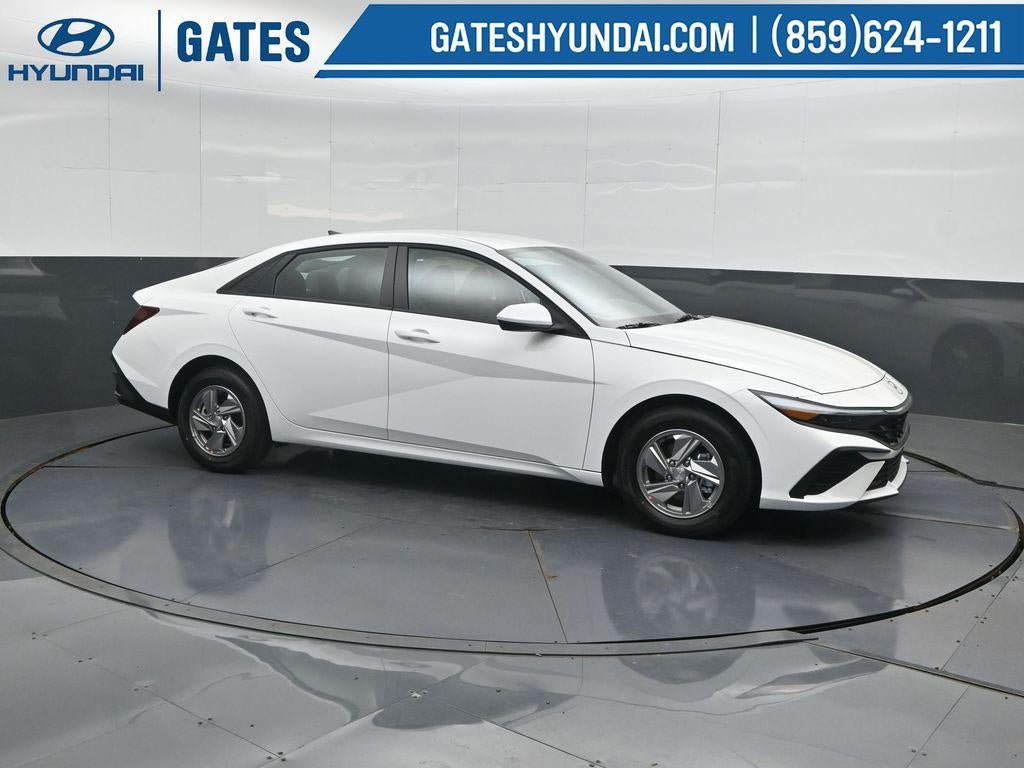 New 2026 Hyundai Elantra SE FWD video 1