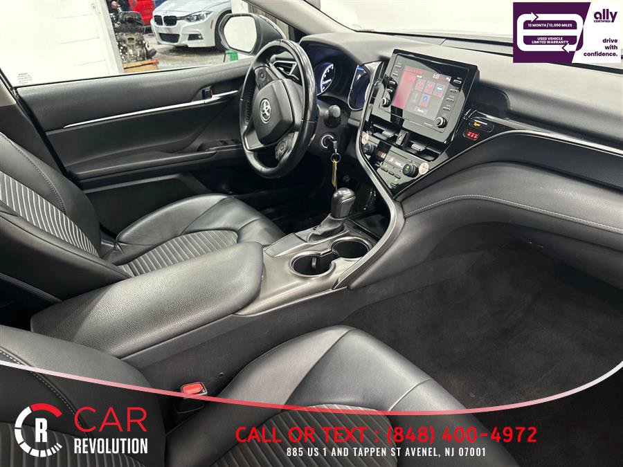 Used 2021 Toyota Camry SE FWD image 43