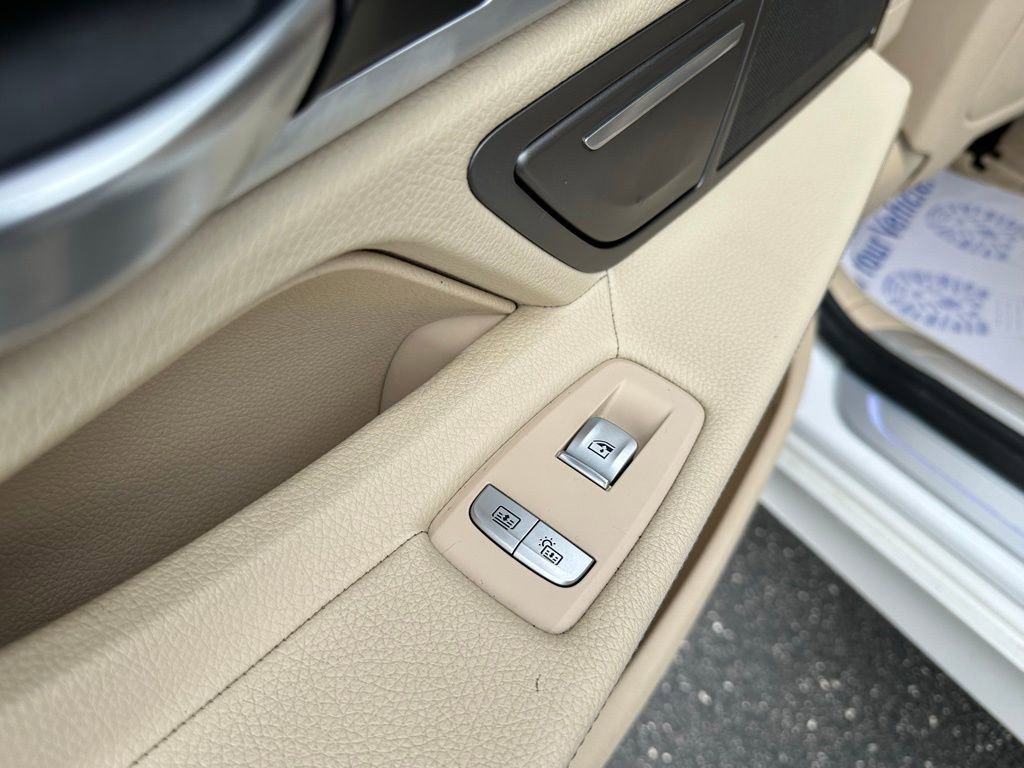 Used 2018 BMW 740i xDrive image 14